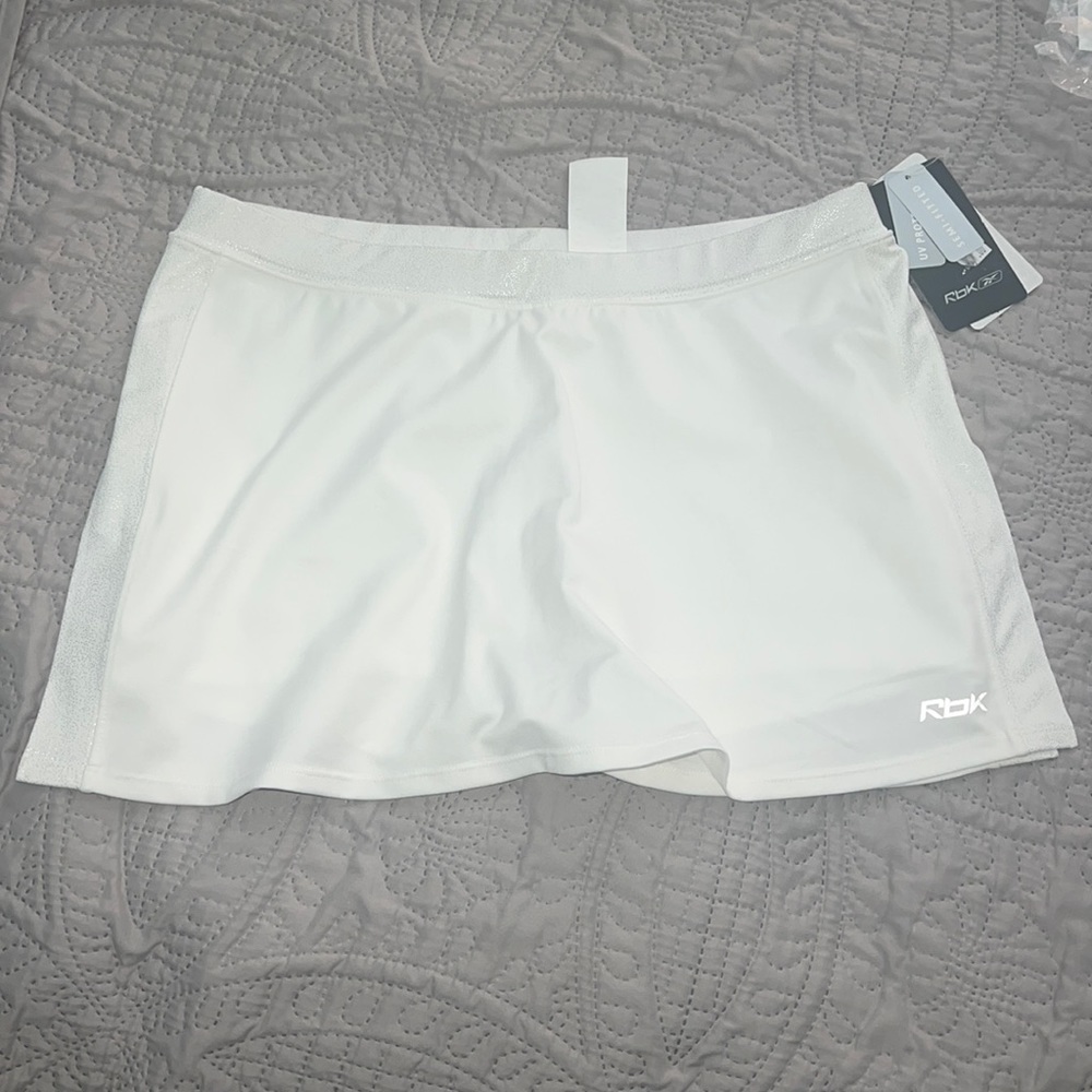 BRAND NEW WITH TAGS REEBOK SKIRT WOMENS LARGE
